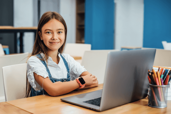 girl at laptop